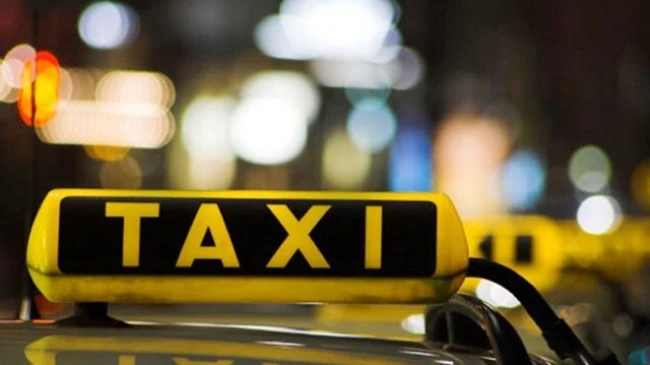 Taxi đồng loạt giảm giá cước