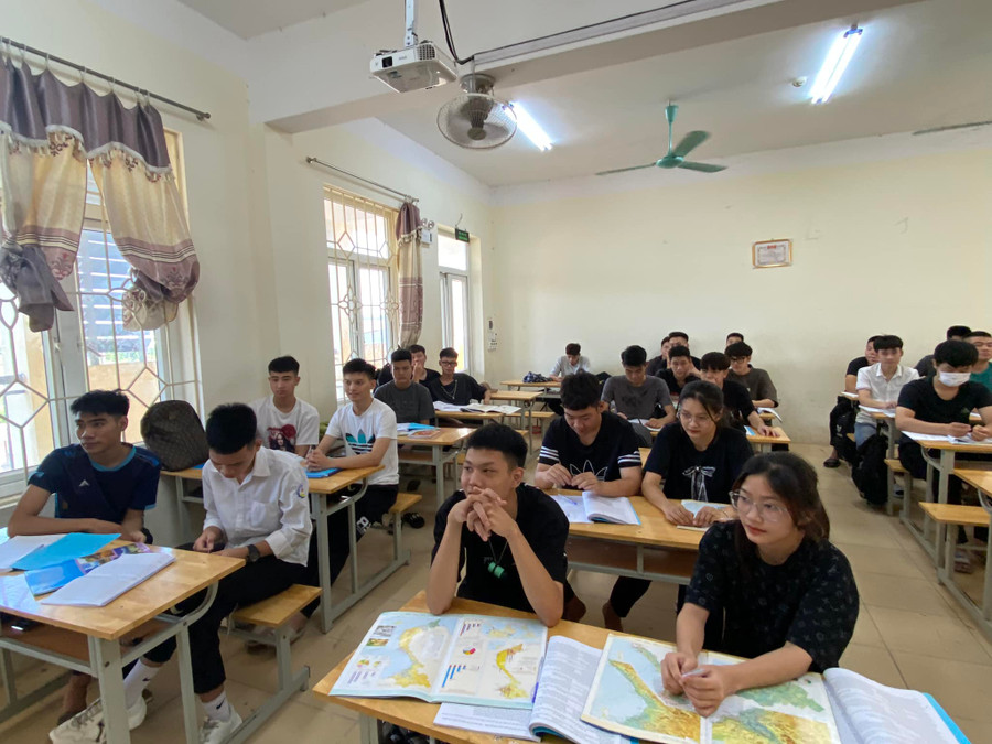 Hỗ trợ học viên đến sát ngày thi. Hỗ trợ học viên đến sát ngày thi.