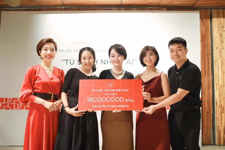 Kinh phí xây dựng thư viện 1.000 cuốn sách được tài trợ từ sự kiện gây Quỹ của Đặng Trầm Brand