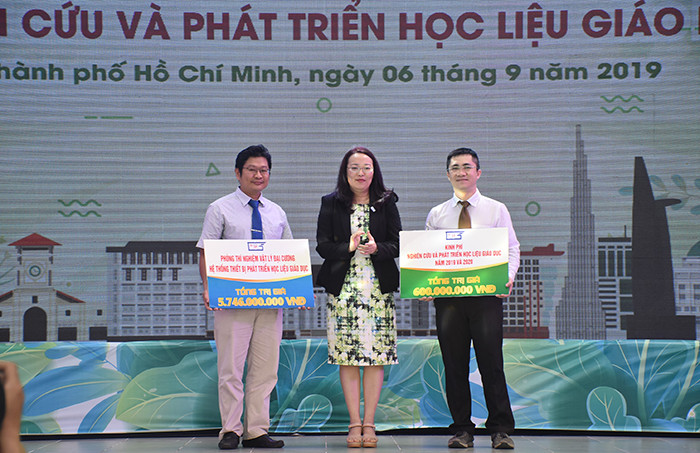 HCMUE ra mắt Trung tâm nghiên cứu và Phát triển học liệu giáo dục HCMUE ra mắt Trung tâm nghiên cứu và Phát triển học liệu giáo dục