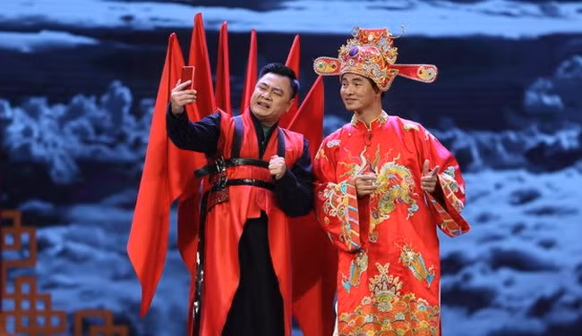 Tải bản đầy đủ dài 200 phút của chương trình Táo quân 2018