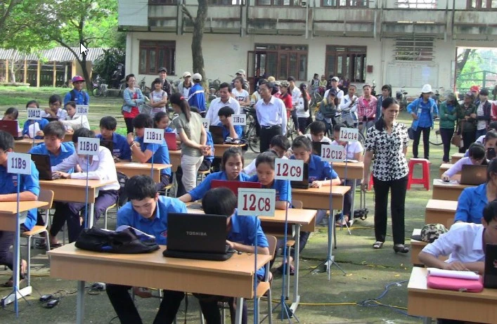 HS Trường THPT Bình Sơn tham gia chương trình ngoại khóa “Tuyên truyền bảo vệ môi trường và biến đổi khí hậu”