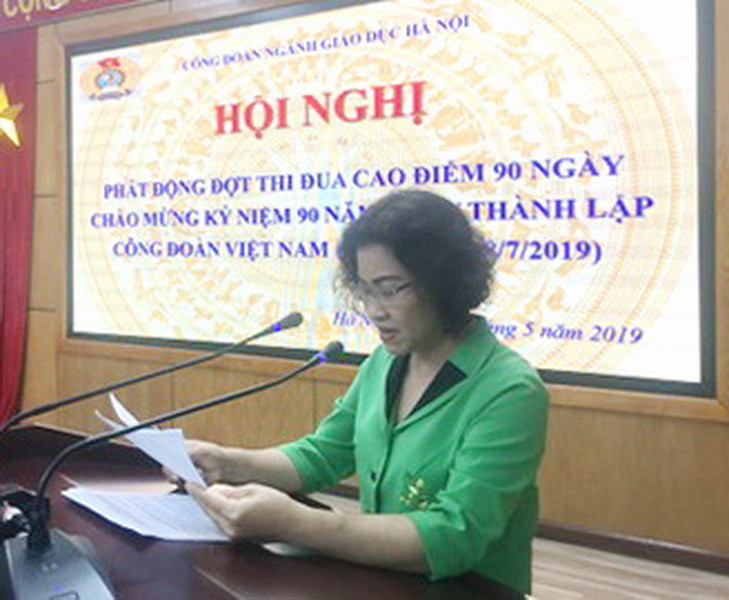 Bà Trần Thị Thu Hà- Chủ tịch công đoàn Ngành Giáo dục Hà Nội phát động đợt thi đua.