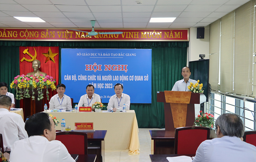 Quang cảnh hội nghị. Quang cảnh hội nghị.