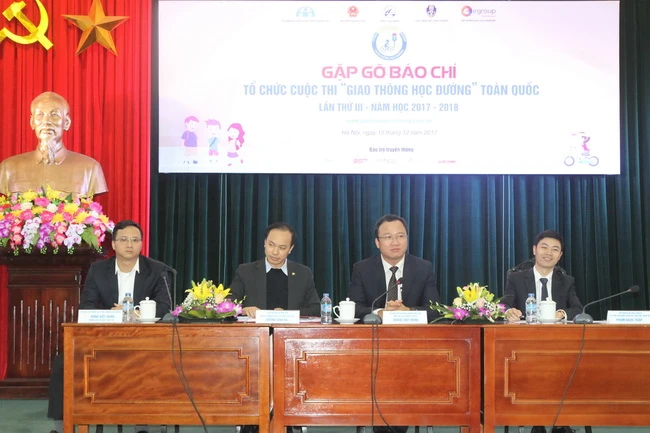 Họp báo về cuộc thi Giao thông học đường năm học 2017-2018