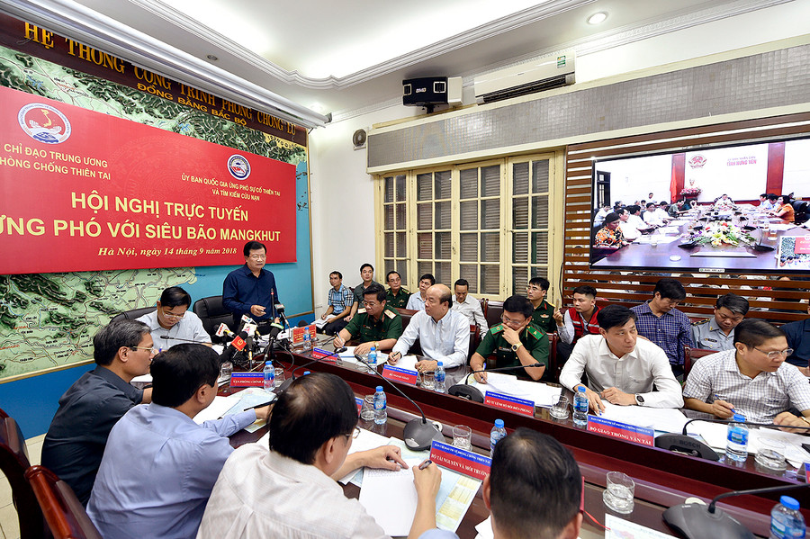 Ban Chỉ đạo Trung ương về Phòng chống thiên tai họp trực tuyến với 27 tỉnh thành phố bàn biện pháp đối phó với cơn bão Mangkhut