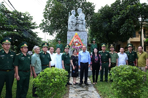 Phó Thủ tướng Thường trực ôn lại truyền thống của Trường cán bộ An ninh miền Nam - E1171 - Ảnh: VGP