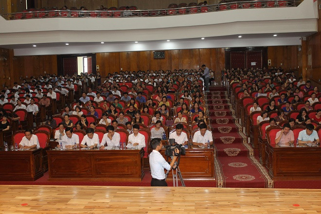 Đông đảo đại biểu tham gự hội nghi