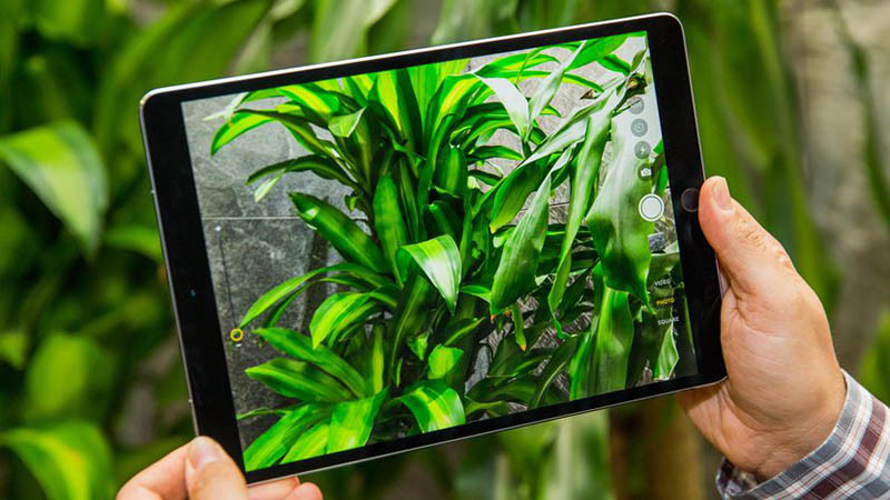 Nên mua iPad 2018 hay iPad Pro? ảnh 4 apple-ipad-pro-2017 camera