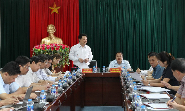 Thứ trưởng Nguyễn Hữu Độ làm việc với UBND tỉnh Lai Châu về công tác chuẩn bị năm học mới trên địa bàn tỉnh