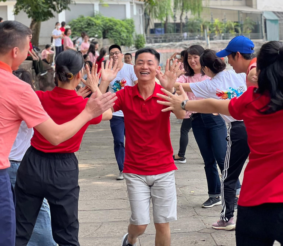 Trường THCS Giảng Võ với nhiều hoạt động thể thao phát động các phong trào thi đua. Trường THCS Giảng Võ với nhiều hoạt động thể thao phát động các phong trào thi đua.