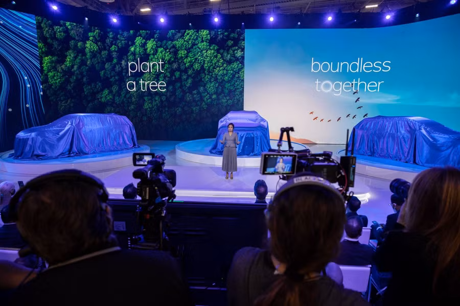 VinFast công bố chiến lược thuần điện và dải sản phẩm hoàn thiện tại CES 2022 ảnh 2