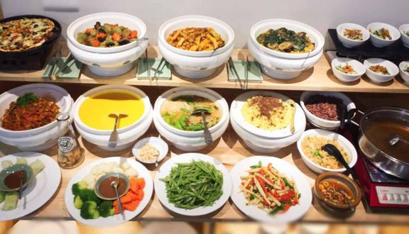 Các món chay tại quán Chay Cồ Hồng. Chú thích ảnh