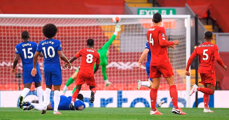 Liverpool chơi một trận đầy thăng hoa trên sân nhà Anfield trước Chelsea để giành chiến thắng với tỷ số 5 - 3 ở vòng 37 Ngoại hạng Anh 2019 - 2020 diễn ra rạng sáng 23/7. Ảnh: AP.