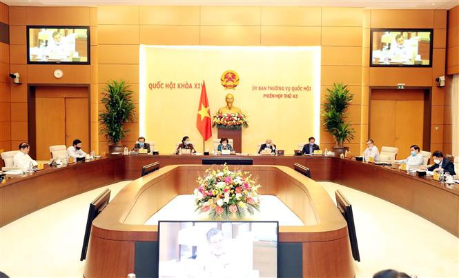 Bế mạc phiên họp 43 của Ủy ban Thường vụ Quốc hội: Hỗ trợ Chính phủ thực hiện 'nhiệm vụ kép' - phòng dịch và phát triển  Bế mạc phiên họp 43 của Ủy ban Thường vụ Quốc hội: Hỗ trợ Chính phủ thực hiện 'nhiệm vụ kép' - phòng dịch và phát triển