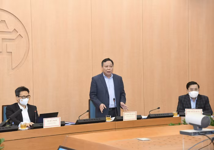 Ông Nguyễn Văn Phong, Phó Bí thư Thành ủy Hà Nội phát biểu tại buổi làm việc.