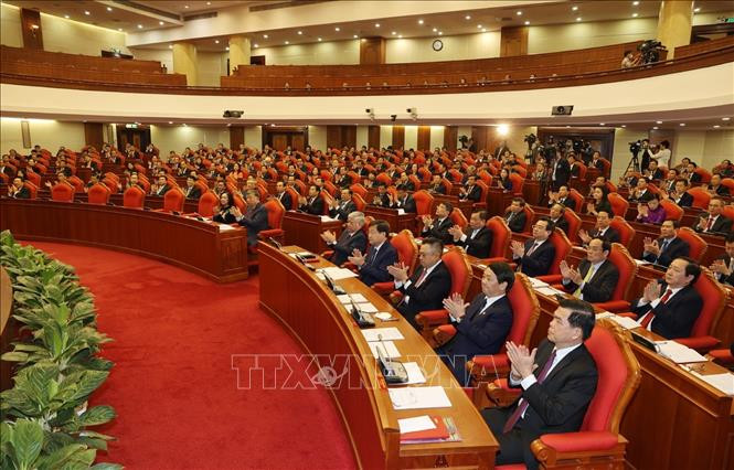Các đồng chí lãnh đạo Đảng, Nhà nước và các đại biểu dự khai mạc Hội nghị. Ảnh: Trí Dũng/TTXVN Chú thích ảnh