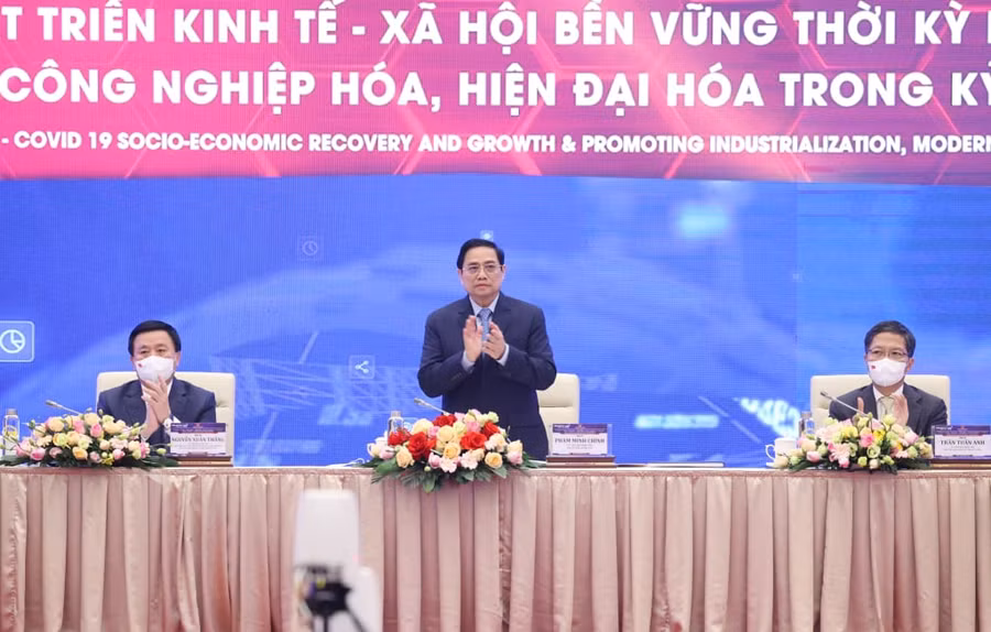 Thủ tướng Phạm Minh Chính dự Diễn đàn cấp cao về Công nghiệp 4.0. Ảnh: Dương Giang/TTXVN