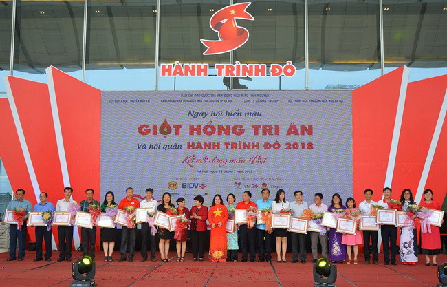 Lễ khai mạc ngày hội hiến máu Giọt hồng tri ân