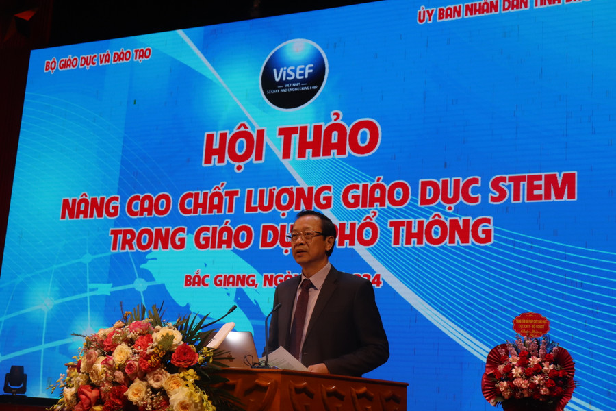 Thứ trưởng Bộ GDĐT Phạm Ngọc Thưởng phát biểu chỉ đạo tại hội thảo. Thứ trưởng Bộ GDĐT Phạm Ngọc Thưởng phát biểu chỉ đạo tại hội thảo.