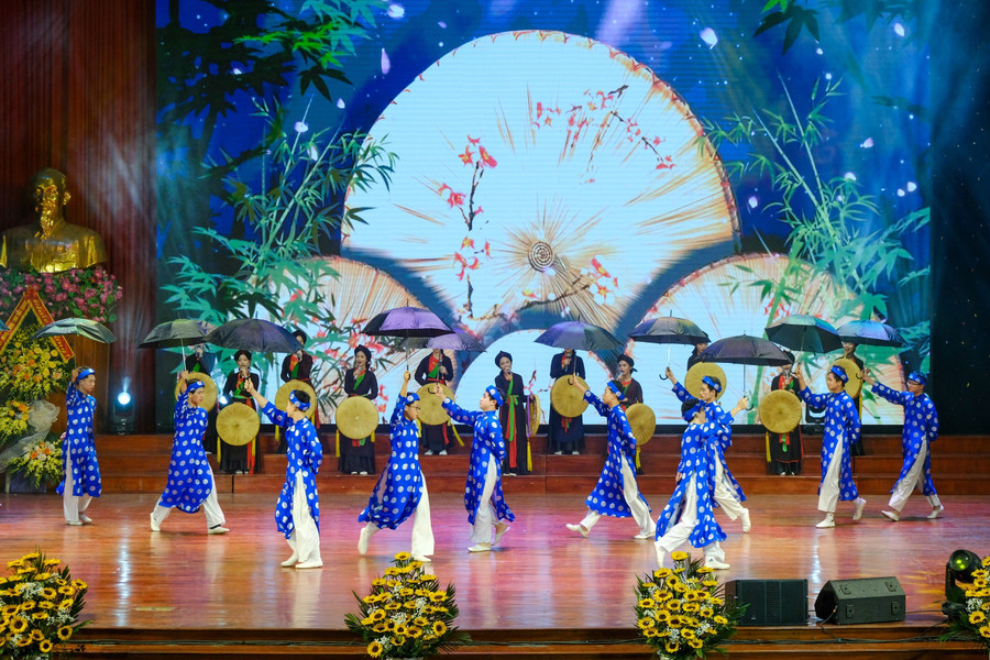 Văn nghệ khai mạc Cuộc thi. Văn nghệ khai mạc Cuộc thi.