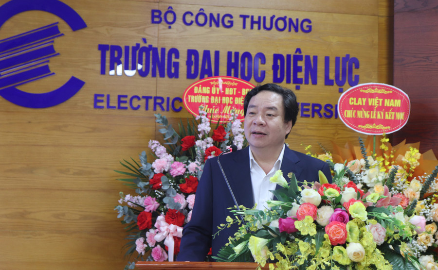 PGS.TS Vũ Đình Ngọ phát biểu. PGS.TS Vũ Đình Ngọ phát biểu.