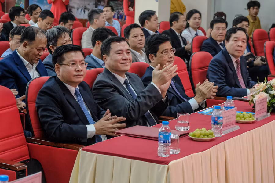 Đại biểu dự hội nghị.