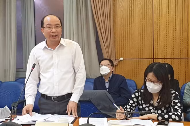 Ông Nguyễn Thắng Lợi - Phó tổng cục trưởng Tổng cục Thi hành án dân sự trả lời về việc liên quan đến Chi cục Thi hành án dân sự quận Bắc Từ Liêm tại cuộc họp báo.