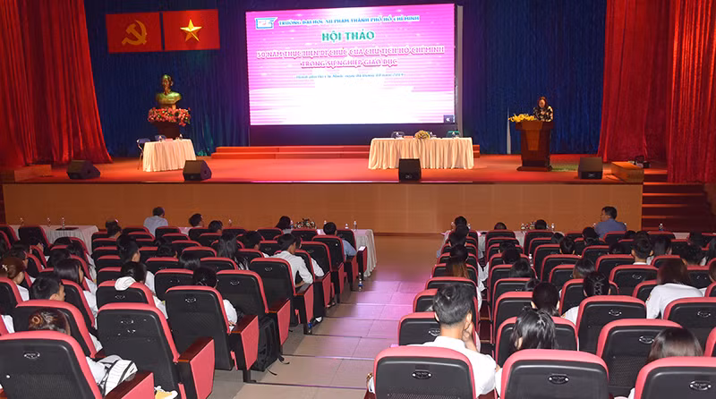 TS Nguyễn Thị Minh Hồng - Hiệu trưởng HCMUE phát biểu khai mạc hội thảo