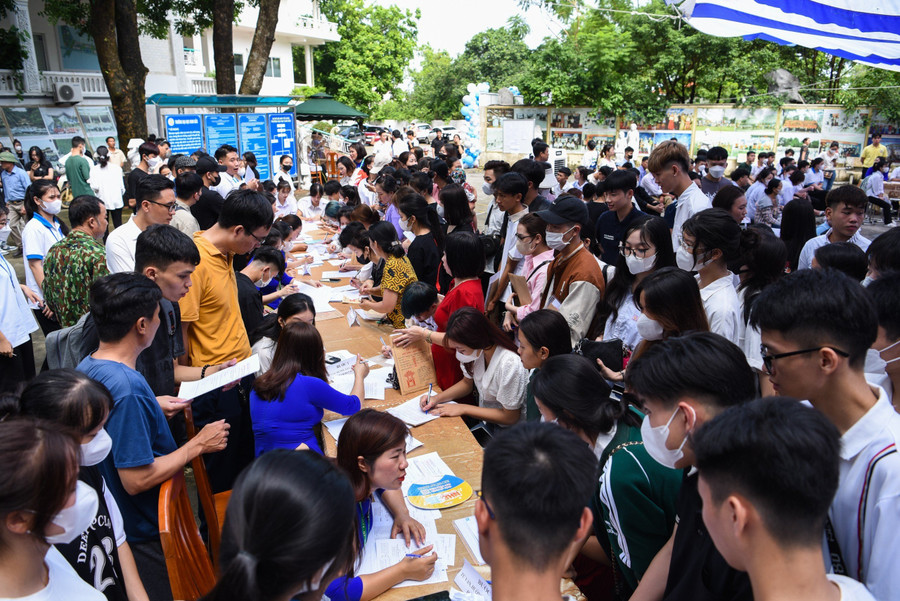 Không khí ngày nhập học của tân sinh viên tại Trường Đại học Kinh Bắc sáng 26/8. Không khí ngày nhập học của tân sinh viên tại Trường Đại học Kinh Bắc sáng 26/8.