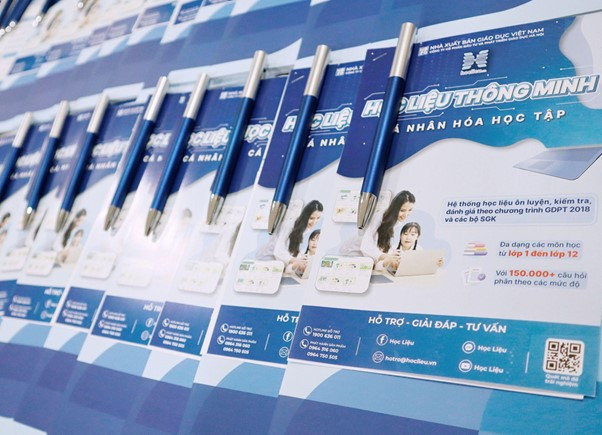 Với hệ thống Học liệu thông minh, sẽ đóng góp được một phần vào công cuộc chuyển đổi số của ngành giáo dục. Với hệ thống Học liệu thông minh, sẽ đóng góp được một phần vào công cuộc chuyển đổi số của ngành giáo dục.