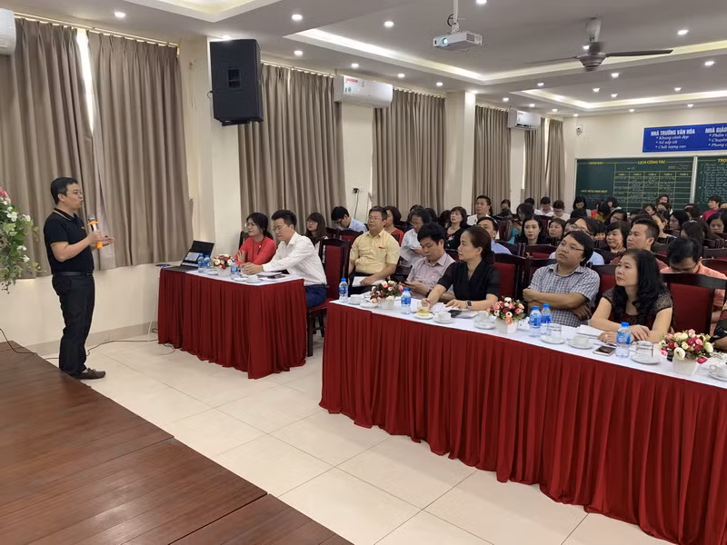 Sôi nổi ngày hội STEM ngành Giáo dục Hoàn Kiếm ảnh 6