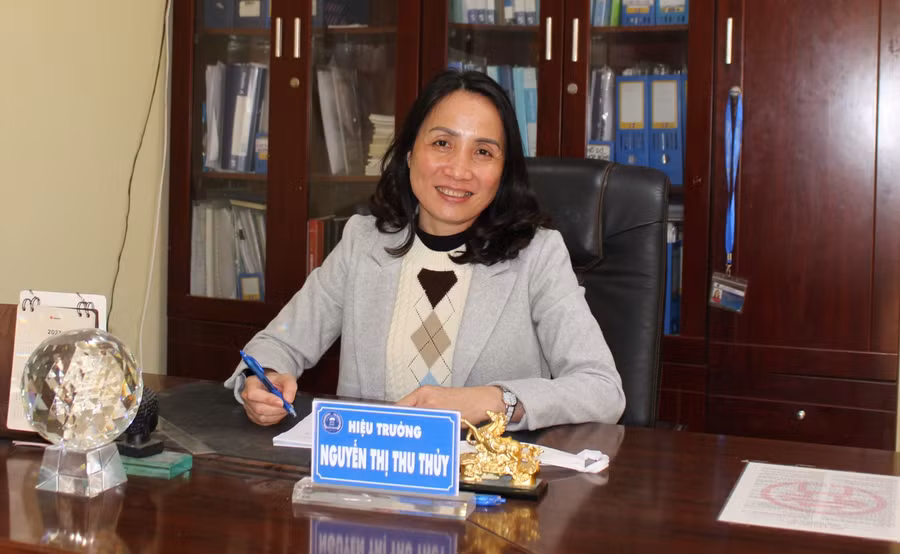 Cô Nguyễn Thị Thu Thuỷ - Hiệu trưởng trường THCS Nguyễn Công Trứ chia sẻ với Báo GD&amp;TĐ.