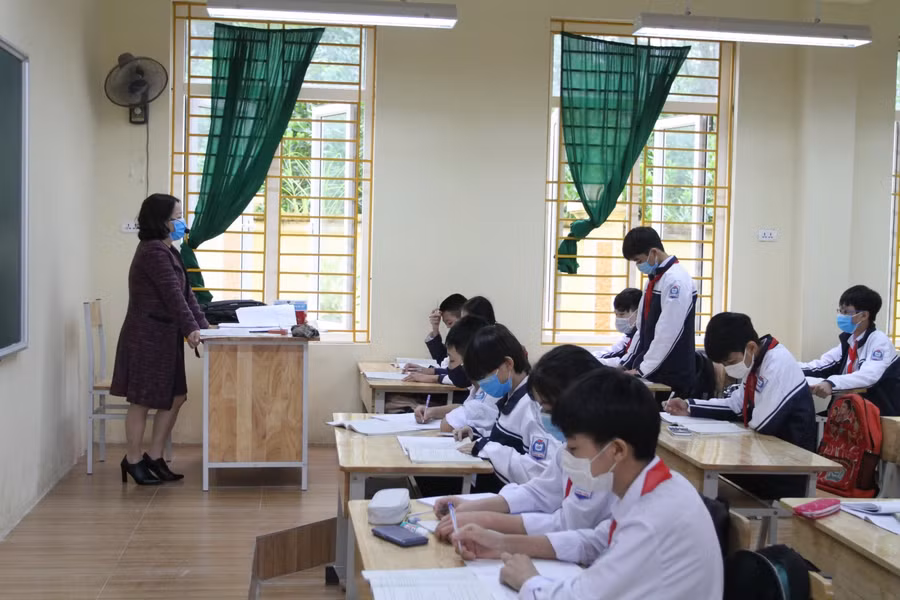 Học sinh Trường THCS Phong Vân (Ba Vì, Hà Nội) trong giờ học.