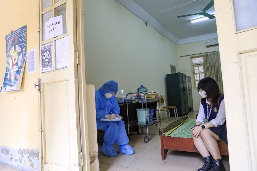 Diễn tập tình huống phát hiện F0 tại trường