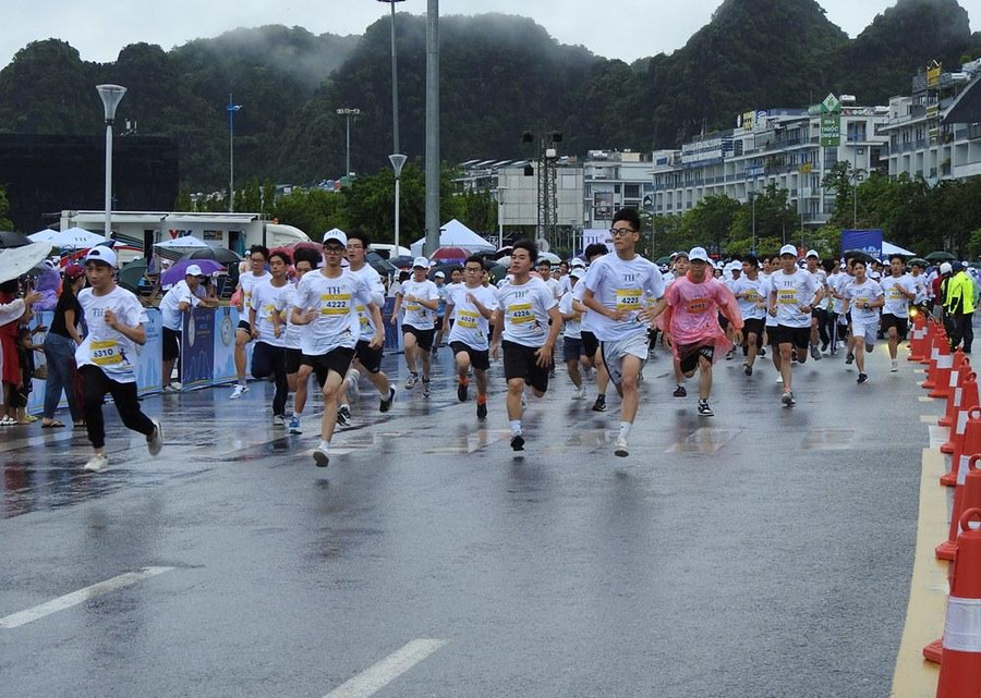 Giải chạy S-Race tại Quảng Ninh chính thức khởi tranh sáng 2/10.