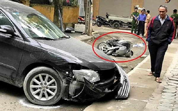 Nữ tài xế điều khiển chiếc xe camry hiện đang công tác trong nghành công an nhân dân.