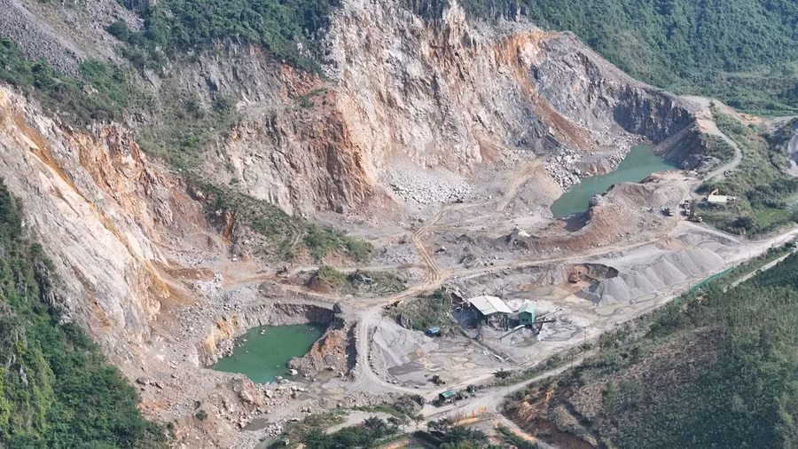 Mỏ đá Hương Phong vận chuyển tài nguyên nhưng không có phương án vận chuyển.