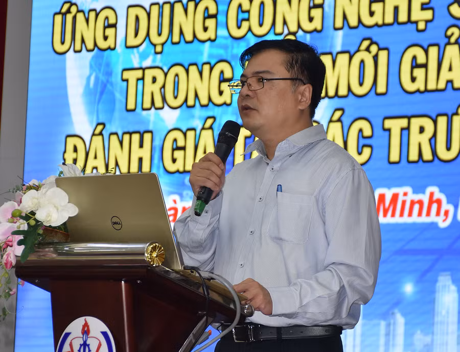 PGS.TS Trần Anh Tuấn - Phó Vụ trưởng vụ Giáo dục đại học - phát biểu tại Hội thảo