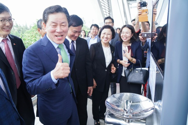 ĐH Tôn Đức Thắng: Khánh thành công trình thu gom và xử lý nước mưa cấp nước uống ảnh 2