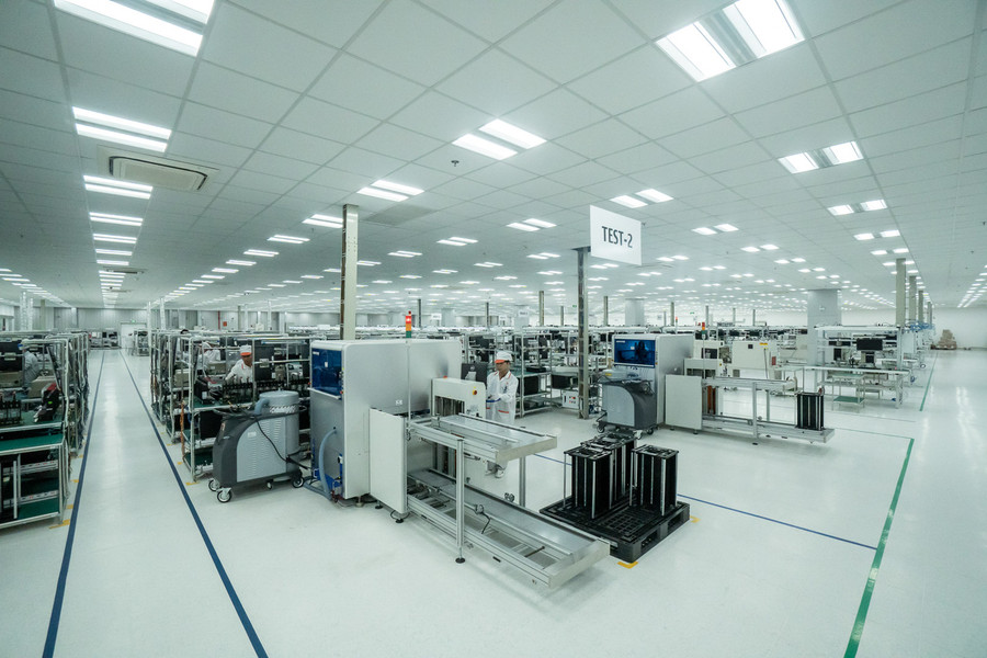 Chiếc điện thoại 5G “Made in Vietnam” của Vingroup sẽ được sản xuất hoàn toàn tại Khu công nghệ cao Hòa Lạc (Hà Nội) trong thời gian tới.