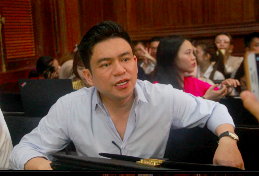 Tại tòa, bác sĩ Chiêm Quốc Thái đề nghị xử lý nghiêm vợ cũ