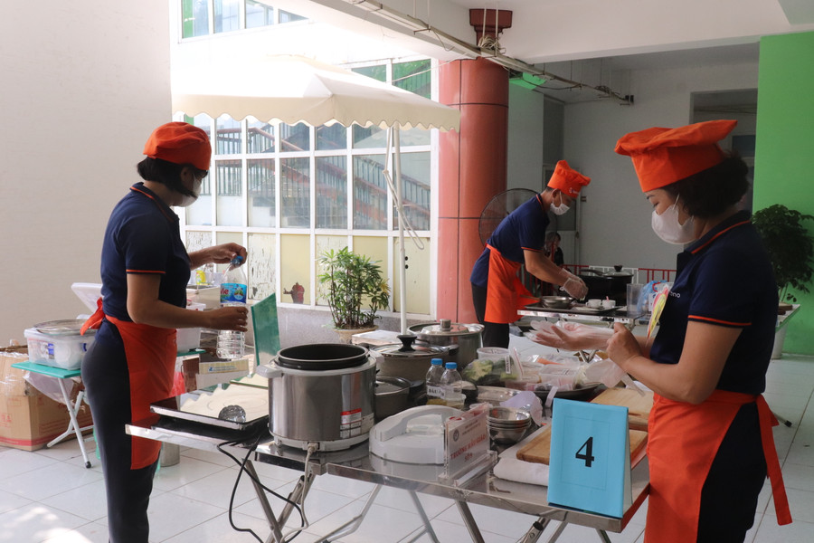 Hình ảnh một đội thi. Hình ảnh một đội thi.