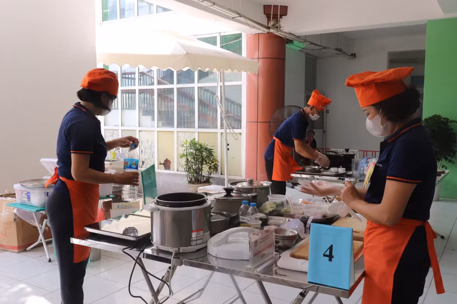 Hình ảnh một đội thi.