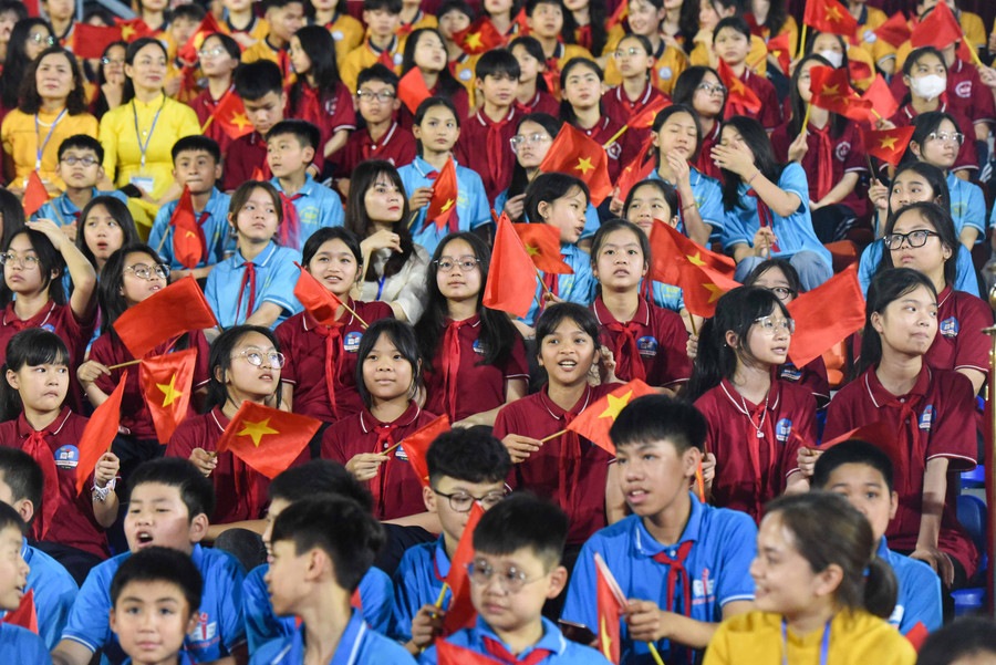 Học sinh TP Từ Sơn hân hoan trong ngày khai mạc HKPĐ lần thứ X năm 2024. Học sinh TP Từ Sơn hân hoan trong ngày khai mạc HKPĐ lần thứ X năm 2024.