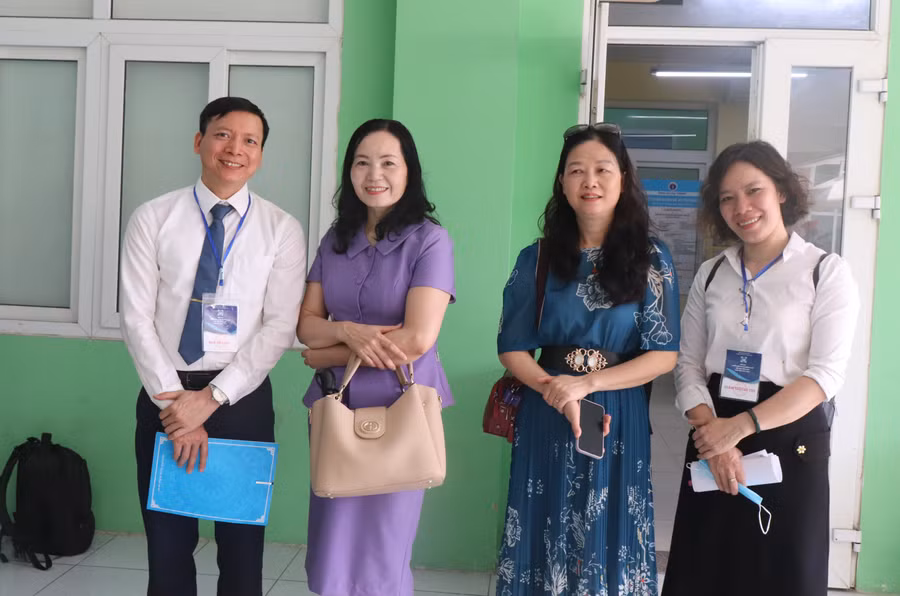 Thành viên Ban giám khảo Hội thi.