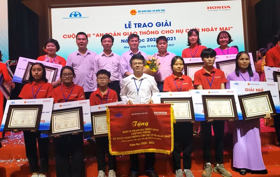 Đây là năm học thứ 5 liên tiếp tỉnh Bắc Giang đạt thành tích xuất sắc tại Cuộc thi “An toàn giao thông cho nụ cười ngày mai”.