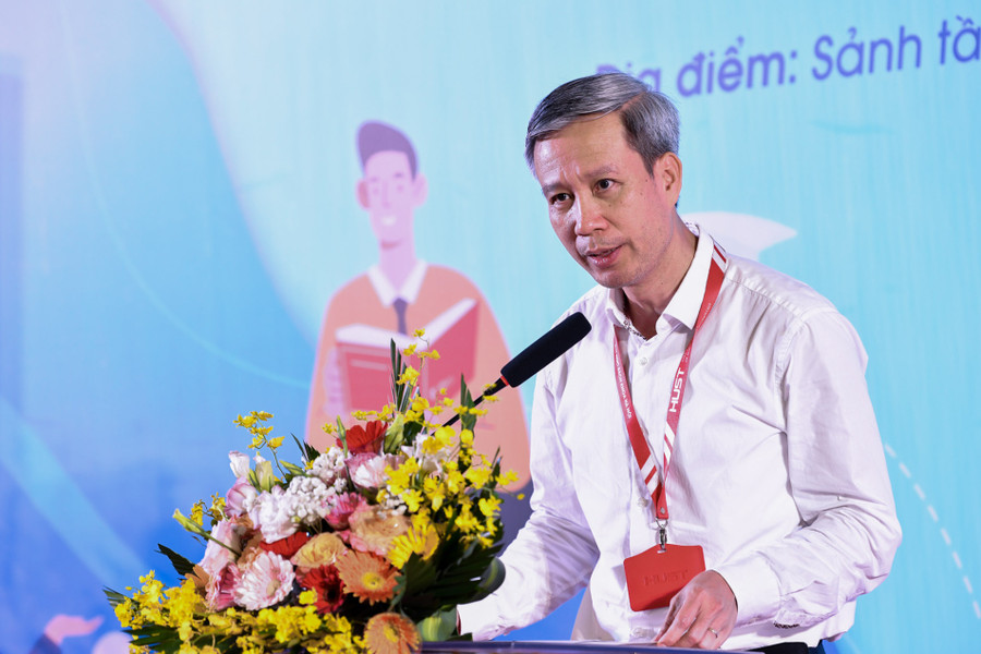 GS. TS Lê Anh Tuấn - Chủ tịch Hội đồng ĐH Bách khoa Hà Nội phát biểu. Ảnh Duy Thành. GS. TS Lê Anh Tuấn - Chủ tịch Hội đồng ĐH Bách khoa Hà Nội phát biểu. Ảnh Duy Thành.