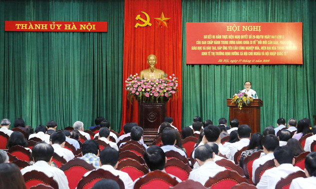 Bí thư Thành ủy Hà Nội Hoàng Trung Hải phát biểu tại hội nghị Bí thư Thành ủy Hà Nội Hoàng Trung Hải phát biểu tại hội nghị