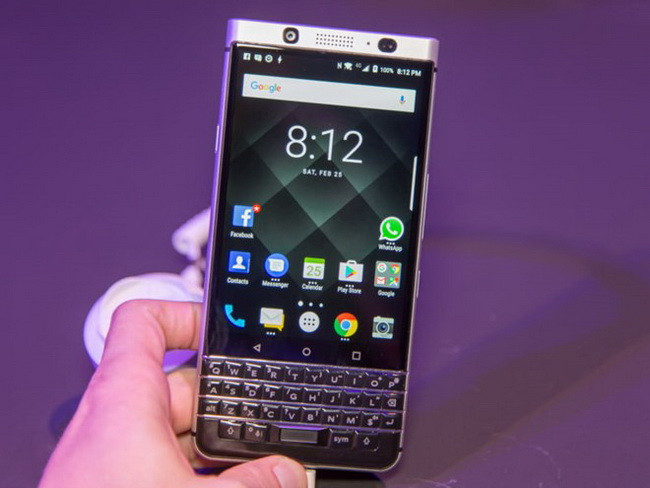 Facebook "chôm chỉa" rất nhiều bằng sáng chế của Blackberry